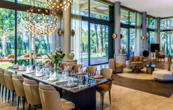 HOSPITALITY & LODGING